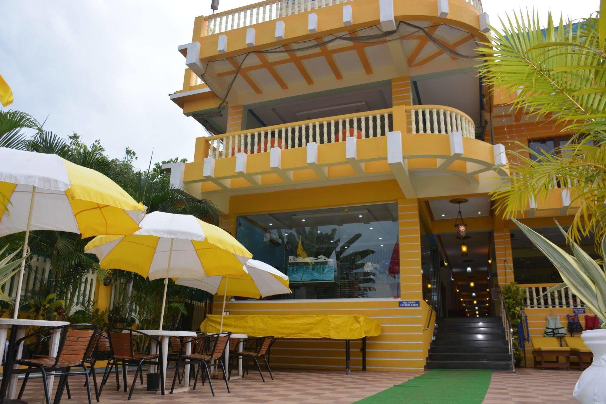 Rbr Suites Calangute Exterior foto